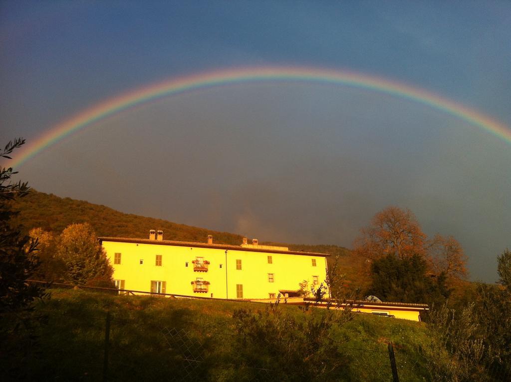 Agriturismo Villa Gabbiano Capodacqua  Exteriör bild