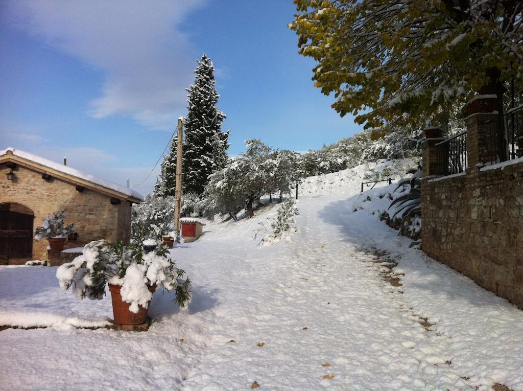 Agriturismo Villa Gabbiano Capodacqua  Exteriör bild